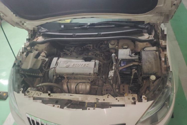 Used Buick GT 2010 XT 1.6L Automatic Fashion Edition Engine Bay
