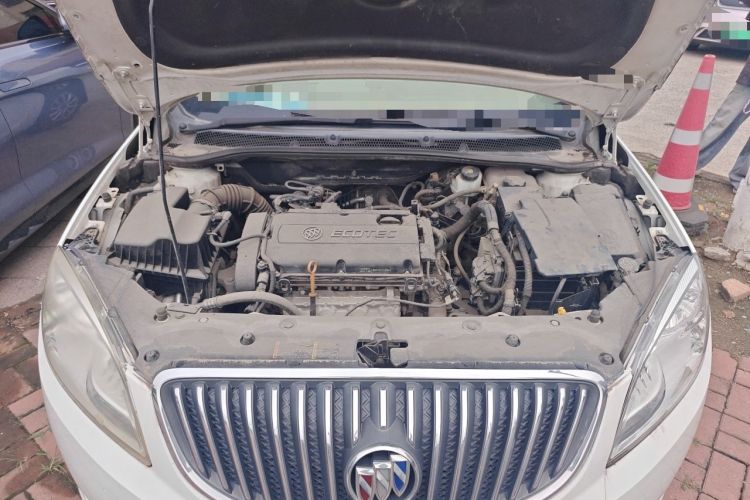 Used Buick GT 2010 GT 1.6L Automatic Fashion Edition Engine Bay