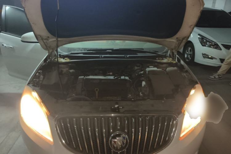 Used Buick GT 2010 GT 1.6L Automatic Fashion Edition Engine Bay