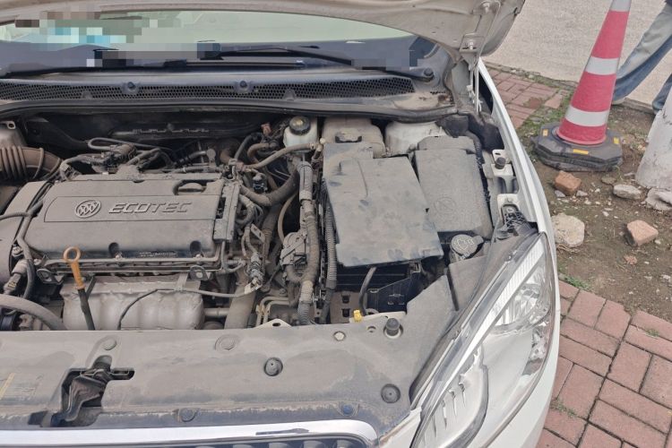 Used Buick GT 2010 GT 1.6L Automatic Fashion Edition Engine Bay Left