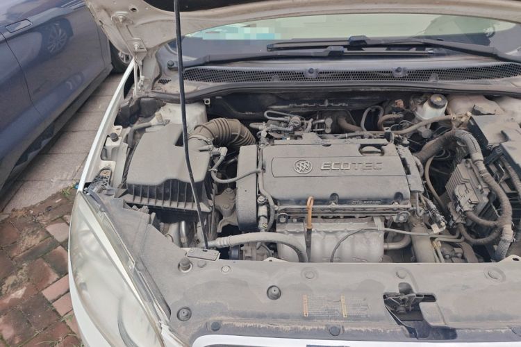 Used Buick GT 2010 GT 1.6L Automatic Fashion Edition Engine Bay Right