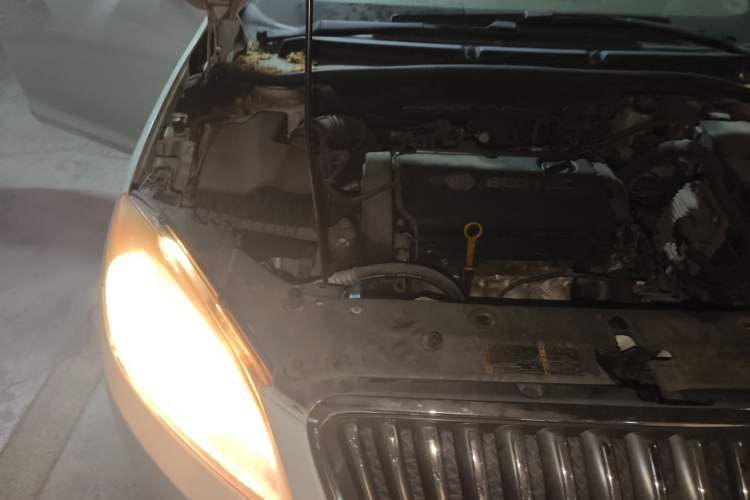 Used Buick GT 2010 GT 1.6L Automatic Fashion Edition Engine Bay Right