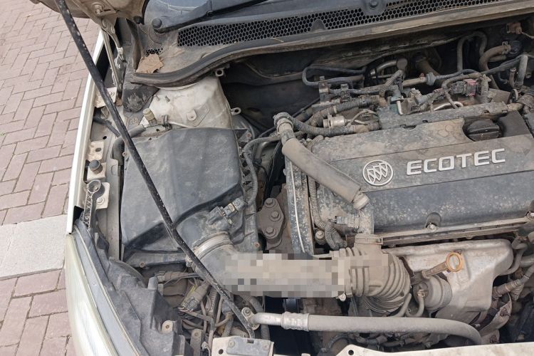 Used Buick GT 2010 XT 1.6T Fashion Sport Edition Engine Bay Right