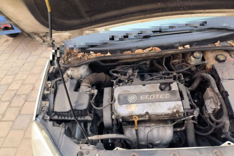 Used Buick GT 2010 GT 1.6L Manual Entry-Level Model Engine Bay Right