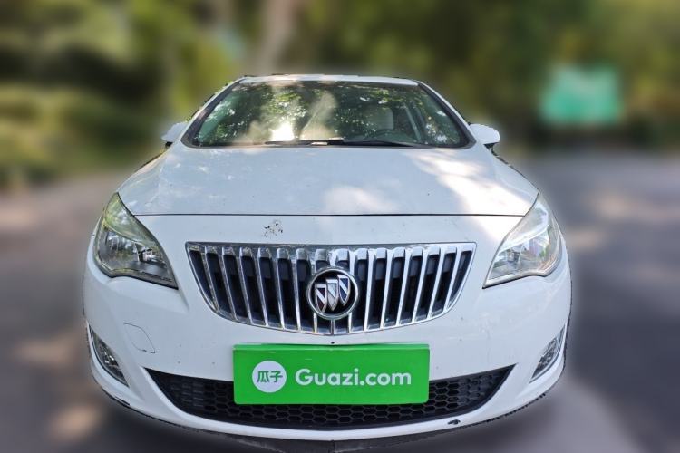 Used Buick GT 2010 XT 1.6L Automatic Fashion Edition Front