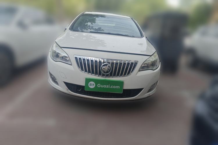 Used Buick GT 2010 XT 1.6L Manual Entry-Level Model Front