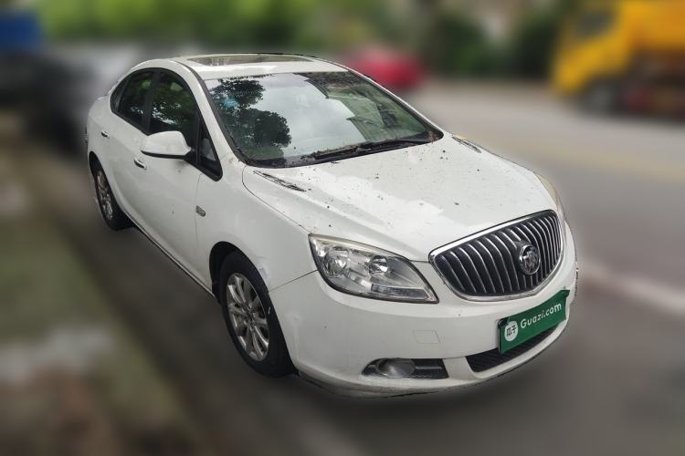 Used Buick GT 2010 GT 1.6L Manual Entry-Level Model Front Right 45 Deg