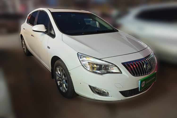 Used Buick GT 2010 XT 1.6L Automatic Fashion Edition Front Right 45 Deg
