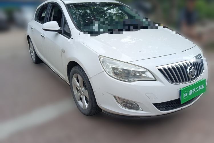 Used Buick GT 2010 XT 1.6T Fashion Sport Edition Front Right 45 Deg