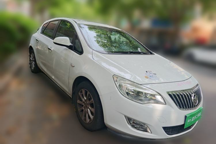Used Buick GT 2010 XT 1.8L Automatic Fashion Edition Front Right 45 Deg