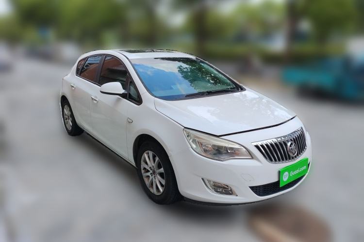 Used Buick GT 2010 XT 1.6L Automatic Fashion Edition Front Right 45 Deg