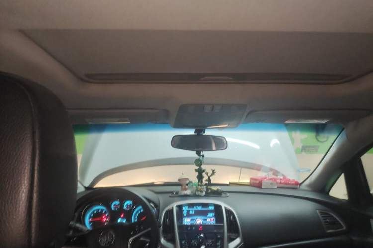 Used Buick GT 2010 XT 1.6L Automatic Fashion Edition Headliner