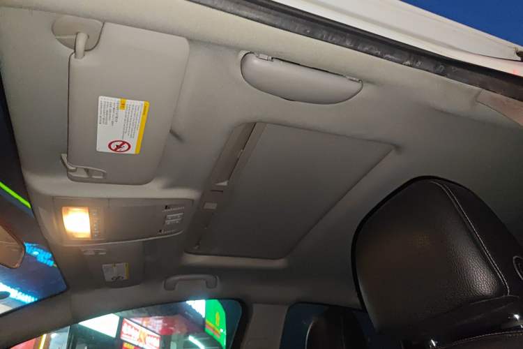 Used Buick GT 2010 XT 1.6L Automatic Fashion Edition Headliner