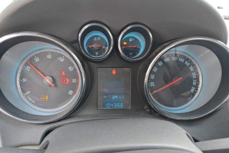 Used Buick GT 2010 XT 1.6L Manual Entry-Level Model Instrument Cluster