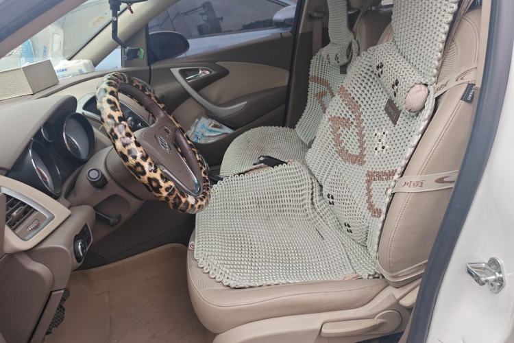 Used Buick GT 2010 GT 1.6L Automatic Fashion Edition Left Front Seat