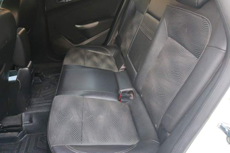 Used Buick GT 2010 XT 1.8L Automatic Fashion Edition Left Rear Seat
