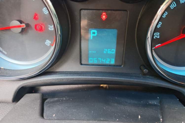 Used Buick GT 2010 XT 1.8L Automatic Fashion Edition Odometer Close Up