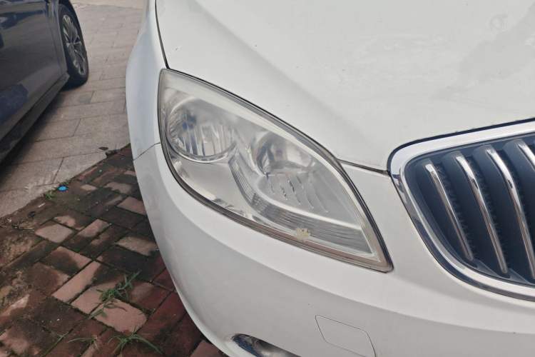 Used Buick GT 2010 GT 1.6L Automatic Fashion Edition Right Front Headlight