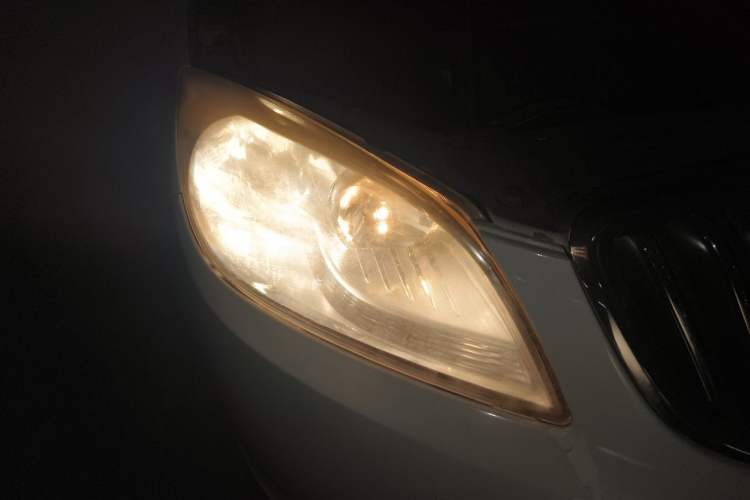 Used Buick GT 2010 GT 1.6L Automatic Fashion Edition Right Front Headlight