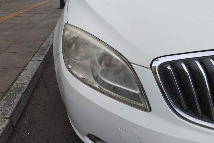 Used Buick GT 2010 GT 1.6L Automatic Fashion Edition Right Front Headlight