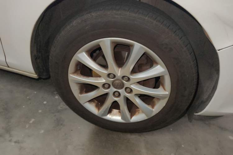Used Buick GT 2010 GT 1.6L Automatic Fashion Edition Right Front Wheel Hub
