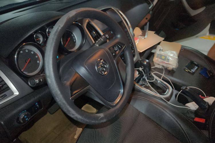 Used Buick GT 2010 GT 1.6L Automatic Fashion Edition Steering Wheel