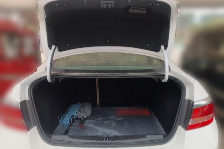 Used Buick GT 2010 GT 1.6L Automatic Fashion Edition Trunk