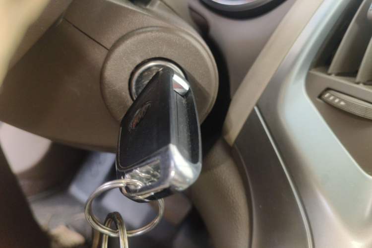 Used Buick GT 2010 GT 1.6L Automatic Fashion Edition Vehicle Key