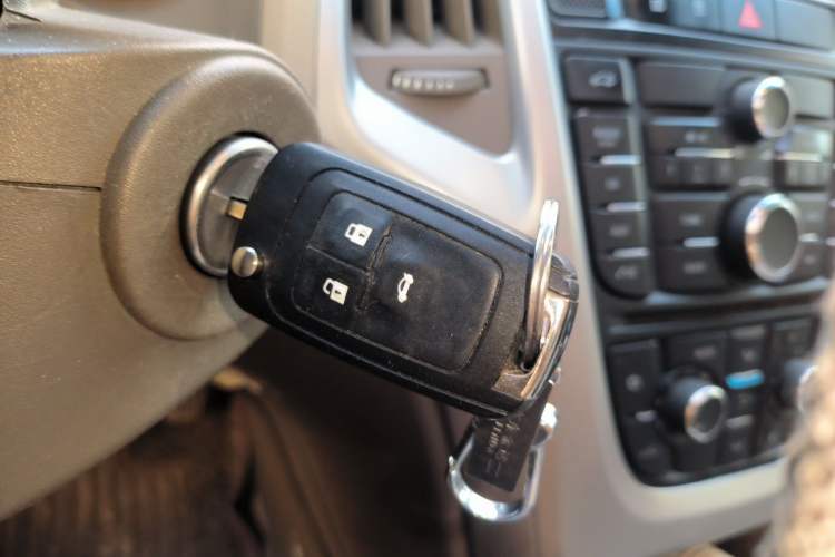 Used Buick GT 2010 GT 1.6L Manual Entry-Level Model Vehicle Key