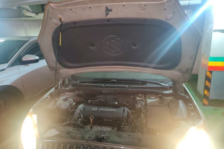 Used Buick GT 2010 GT 1.6L Automatic Fashion Edition Engine Bay