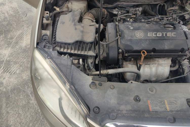 Used Buick GT 2010 GT 1.6L Automatic Fashion Edition Engine Bay Right