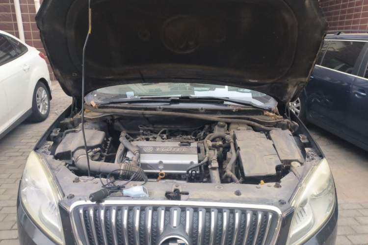 Used Buick GT 2011 GT 1.6T Fashion Sport Edition Leather Model Engine Bay