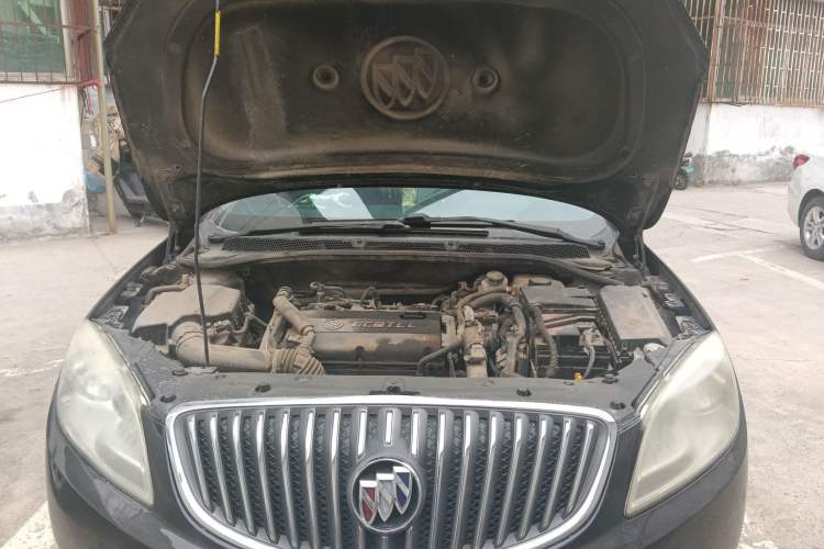 Used Buick GT 2011 GT 1.6T Fashion Sport Edition Leather Model Engine Bay