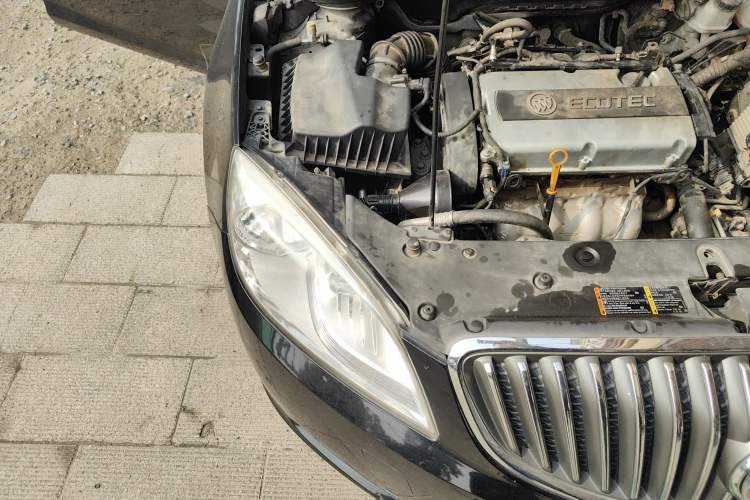 Used Buick GT 2011 GT 1.8L Automatic Fashion Edition Leather Model Engine Bay Right