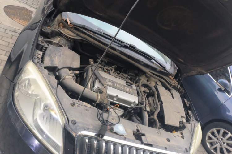Used Buick GT 2011 GT 1.6T Fashion Sport Edition Leather Model Engine Bay Right