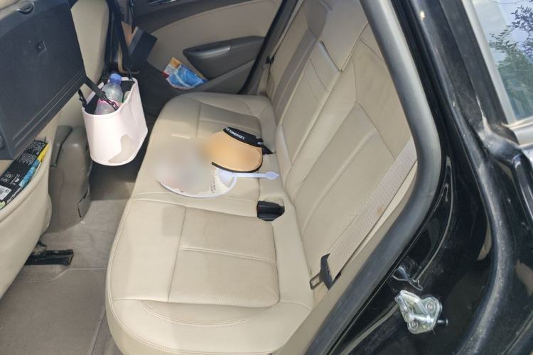 Used Buick GT 2011 GT 1.8L Automatic Fashion Edition Leather Model Left Rear Seat