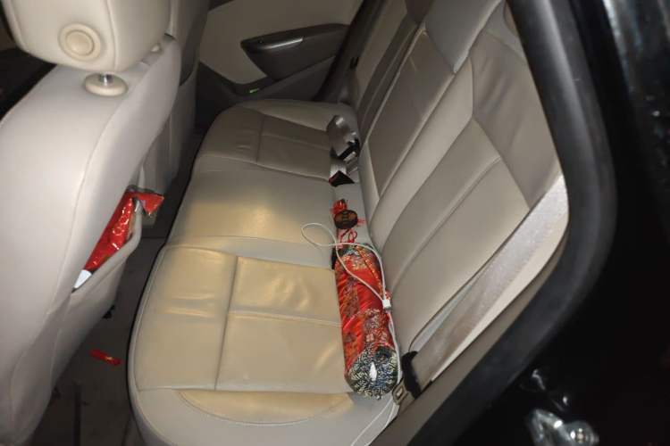 Used Buick GT 2011 GT 1.8L Automatic Fashion Edition Leather Model Left Rear Seat