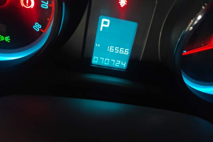 Used Buick GT 2011 GT 1.8L Automatic Fashion Edition Leather Model Odometer Close Up