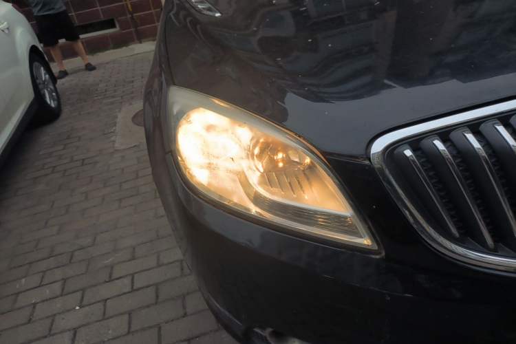 Used Buick GT 2011 GT 1.6T Fashion Sport Edition Leather Model Right Front Headlight