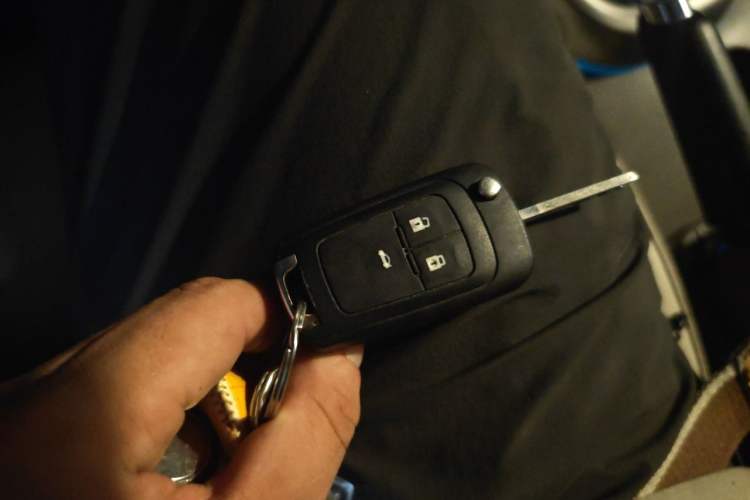 Used Buick GT 2011 GT 1.8L Automatic Fashion Edition Leather Model Vehicle Key