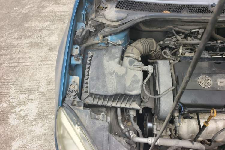 Used Buick GT 2011 GT 1.8L Automatic Fashion Edition Leather Model Engine Bay Right
