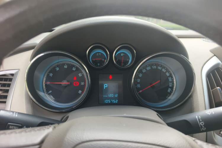 Used Buick GT 2011 GT 1.8L Automatic Fashion Edition Leather Model Instrument Cluster