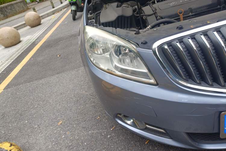Used Buick GT 2011 GT 1.8L Automatic Fashion Edition Leather Model Right Front Headlight