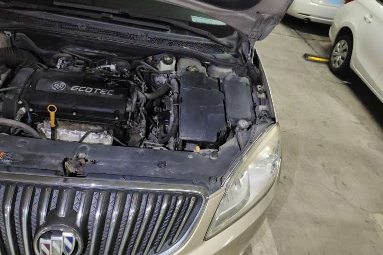 Used Buick GT 2011 GT 1.8L Automatic Fashion Edition Leather Model Engine Bay Left