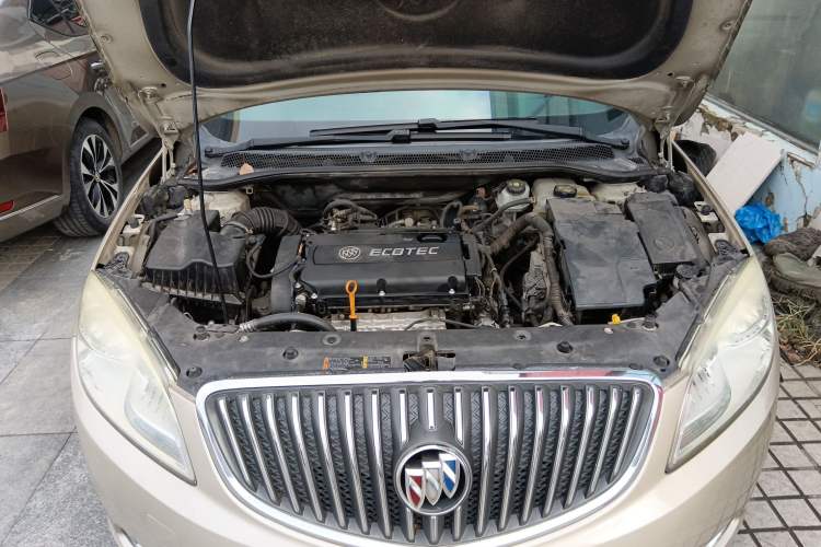 Used Buick GT 2011 GT 1.8L Automatic Fashion Edition Leather Model Engine Bay