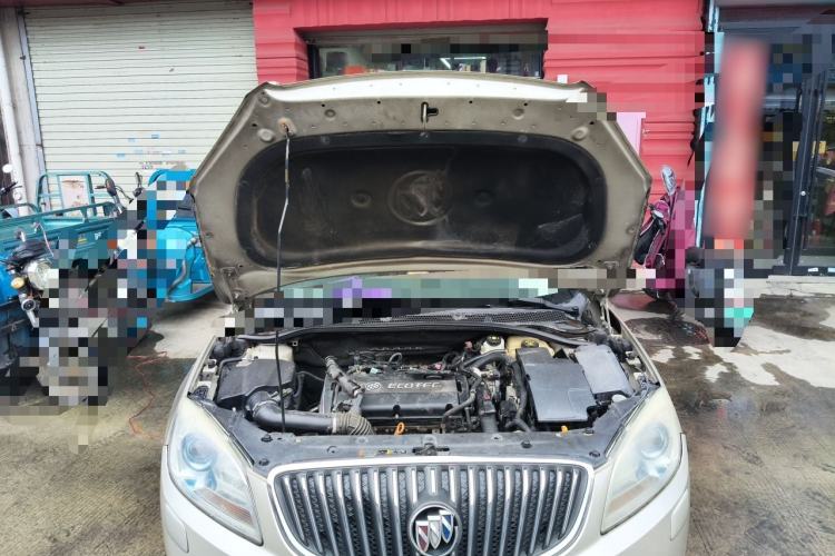 Used Buick GT 2011 GT 1.6T Fashion Sport Edition Leather Model Engine Bay