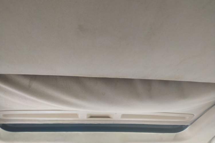 Used Buick GT 2011 GT 1.8L Automatic Fashion Edition Leather Model Headliner
