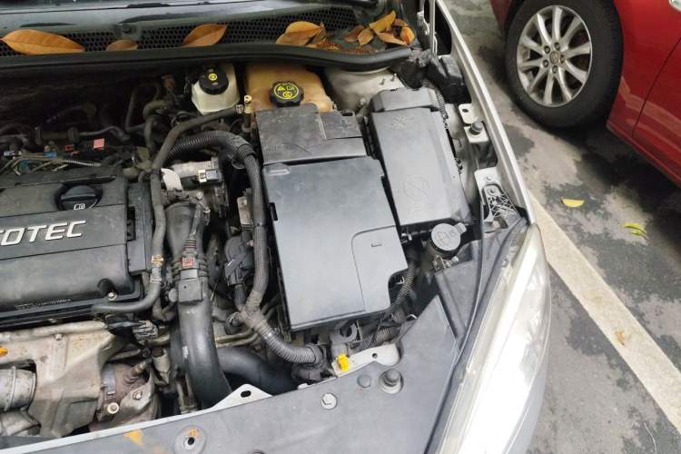 Used Buick GT 2011 GT 1.6T Fashion Sport Edition Leather Model Engine Bay Left