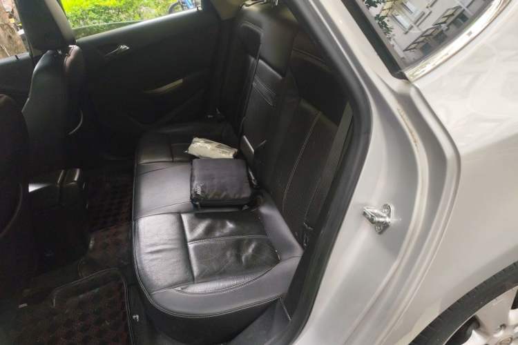 Used Buick GT 2011 GT 1.6T Fashion Sport Edition Leather Model Left Rear Seat