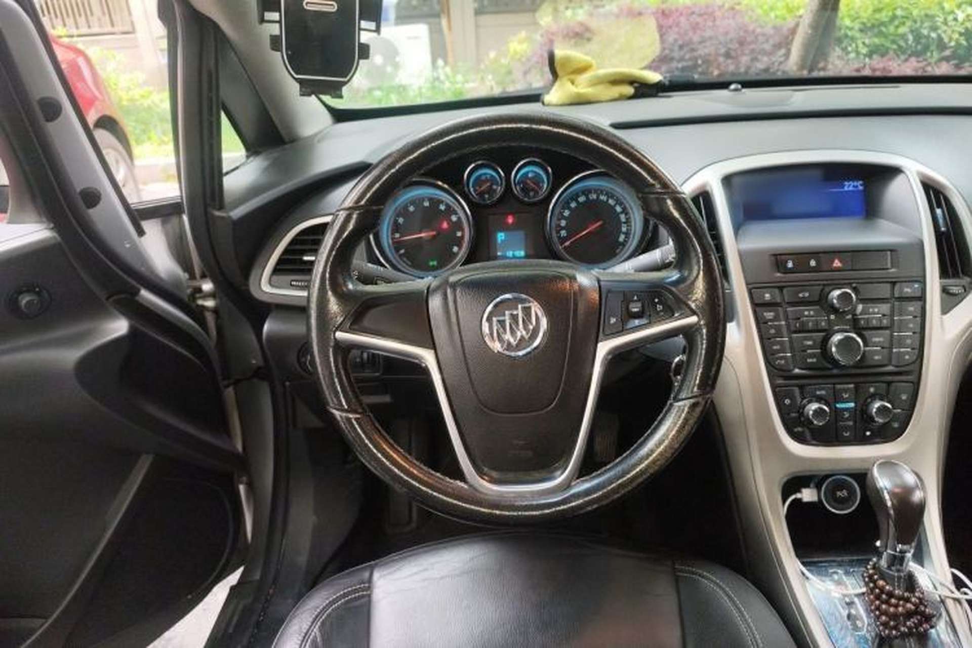 Used Buick GT 2011 GT 1.6T Fashion Sport Edition Leather Model Steering Wheel